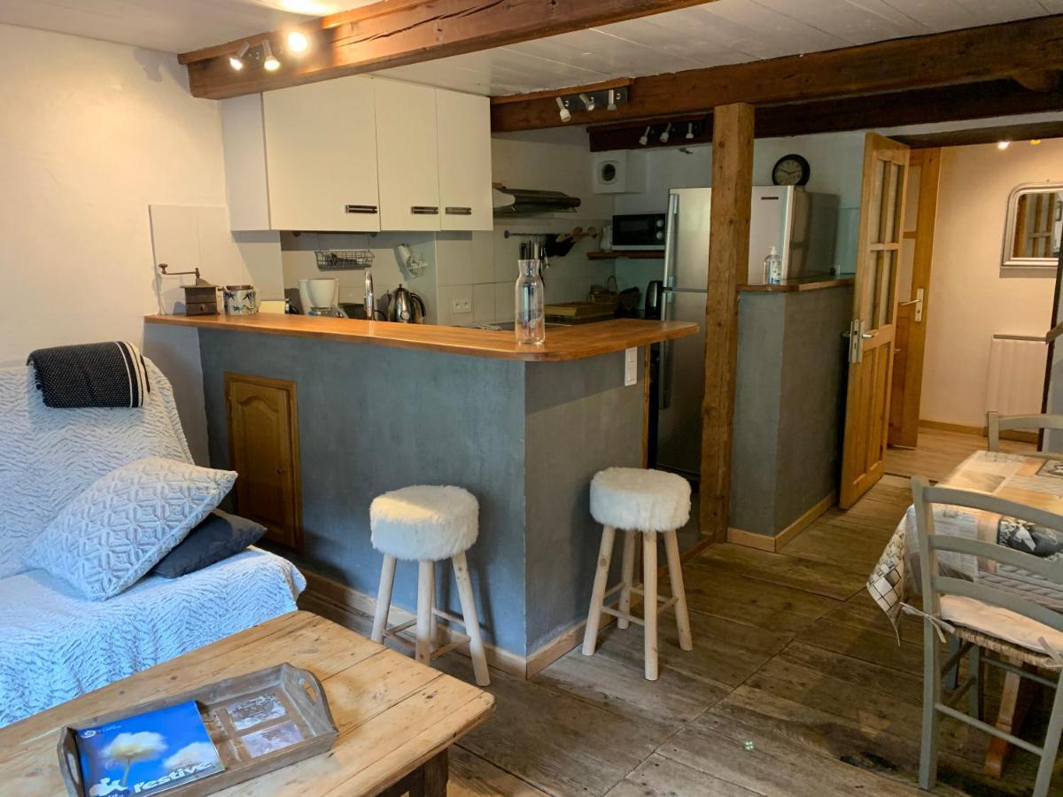 La Combe De Moulin Apartment เปเซย์-น็องครัวซ์ ภายนอก รูปภาพ