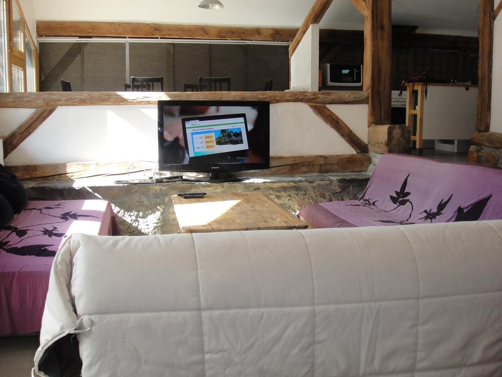 La Combe De Moulin Apartment เปเซย์-น็องครัวซ์ ห้อง รูปภาพ